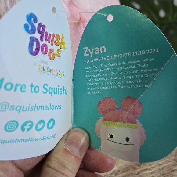 SQUISHMALLOWS | Zyan Plush - Picture 8 of 11